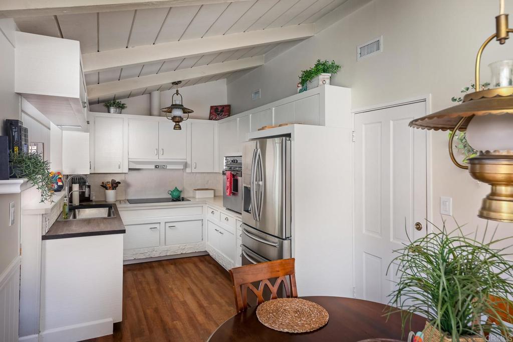 1508 Encino Drive - photo 12