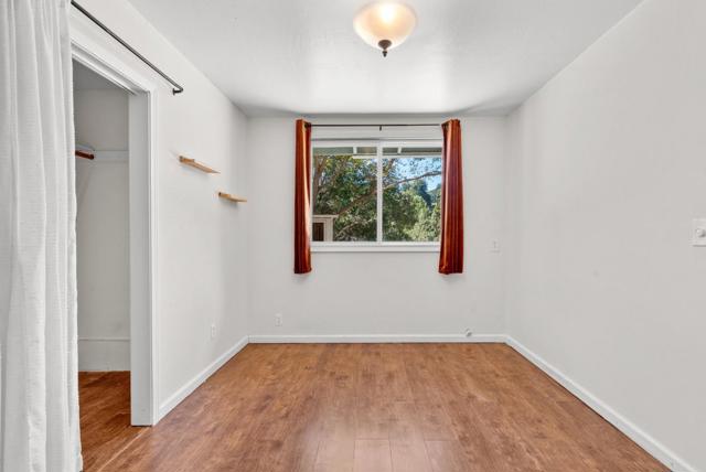 530 Flume Road, Aptos CA: https://media.crmls.org/mediaz/3fe8304e-5c50-4612-b87d-d8c607a66235.jpg