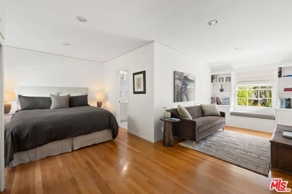 MLS #25615053 image #16