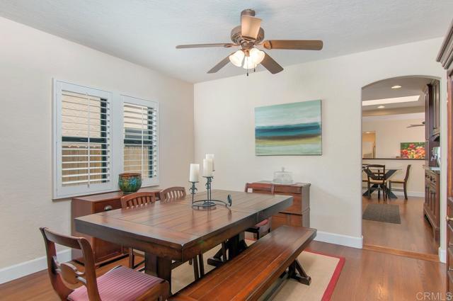 1033 Encino Row, Coronado CA: https://media.crmls.org/mediaz/3feb3d63-7825-4222-8ca6-c72828b66ff5.jpg
