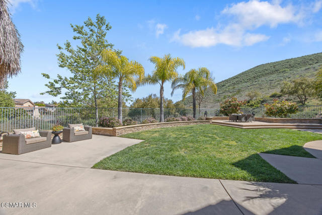 3034 Heavenly Ridge Street, Thousand Oaks CA: https://media.crmls.org/mediaz/3feba189-9d98-42a9-adb9-a4c84a271034.jpg