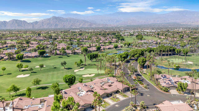 207 Bouquet Canyon Drive, Palm Desert, CA 92211