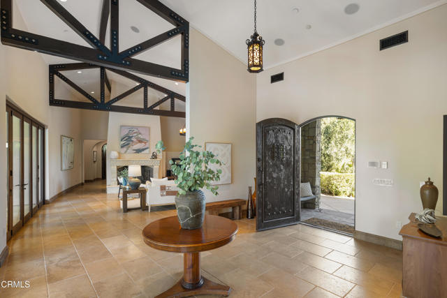Detail Gallery Image 2 of 75 For 5065 Indianola Way, La Canada Flintridge,  CA 91011 - 4 Beds | 5/2 Baths