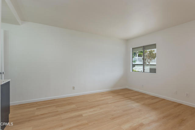 267 S Ventura Road, Port Hueneme CA: https://media.crmls.org/mediaz/3fed2f1e-8086-40c0-a731-5b6e59f6469a.jpg
