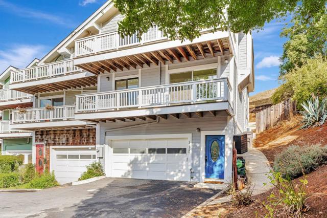 17120 Viewcrest Lane, Morgan Hill CA: https://media.crmls.org/mediaz/3fed93e7-c798-4897-86d7-c675db4bb741.jpg