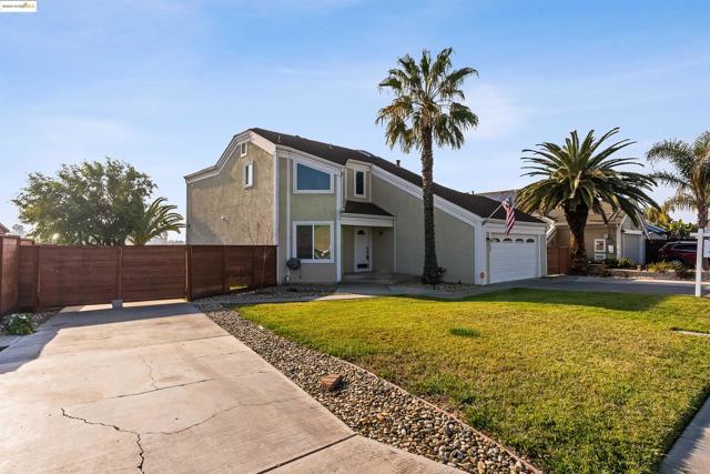 4730 Spinnaker Way, Discovery Bay CA: https://media.crmls.org/mediaz/3fedec13-13ec-4d92-b506-8e39826b5889.jpg