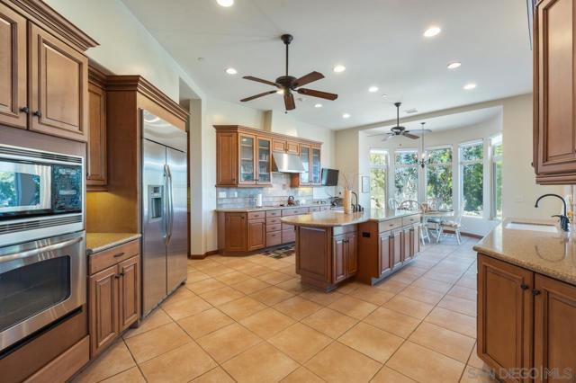 Image 17 of 74 For 2756 Mountain View