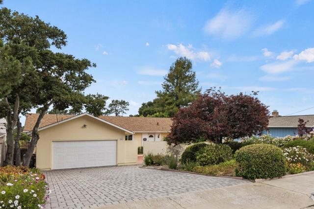 2061 Marsala Circle, Monterey CA: https://media.crmls.org/mediaz/3fedf7e3-ca08-4034-82be-6a8a2a8eafb8.jpg