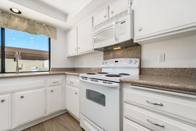 2338 Los Patos Drive, Palm Springs, CA 92264