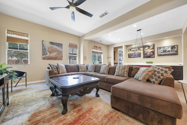 57730 Cantata Drive, La Quinta CA: https://media.crmls.org/mediaz/3fee1c06-bd8a-44a1-b376-bdb73618e38b.jpg