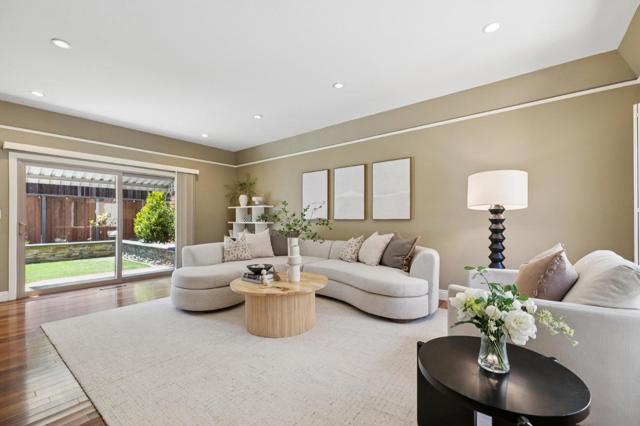 3401 Leafwood Court, San Mateo CA: https://media.crmls.org/mediaz/3fee4431-2aed-480a-a99a-7eb30857a267.jpg