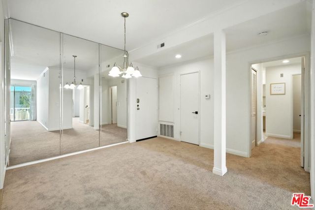 8505 Gulana Avenue, Playa del Rey CA: https://media.crmls.org/mediaz/3fee613d-d713-4d78-b908-01e0354657d4.jpg