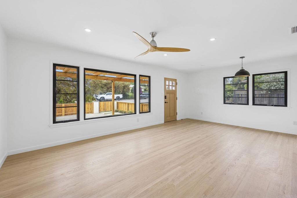 1061 Buena Vista Way - photo 14