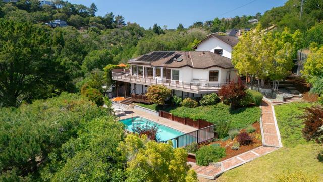 220 Hidden Valley, Soquel CA: https://media.crmls.org/mediaz/3fef6952-c69c-4dde-bae0-0fd38c7842ae.jpg