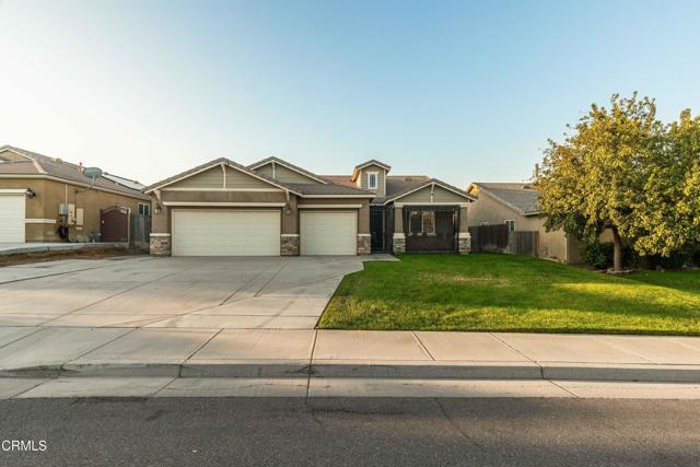 10909 Rainwater Lane, Bakersfield CA: https://media.crmls.org/mediaz/3ff00912-6886-4362-a875-fa51b236ccd9.jpg