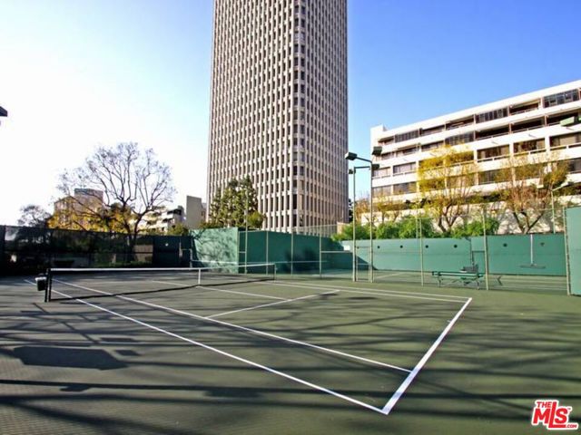 800 W 1st Street, Los Angeles CA: https://media.crmls.org/mediaz/3ff04112-8b37-4541-86ce-68fd83e1a9ca.jpg