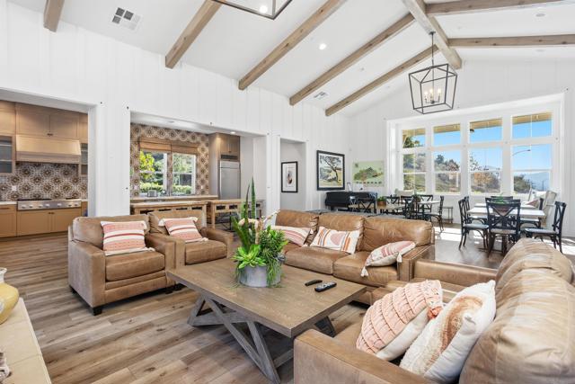 238 Ventasso Way, Fallbrook CA: https://media.crmls.org/mediaz/3ff13ab2-a387-458c-a083-cb884245ad2a.jpg