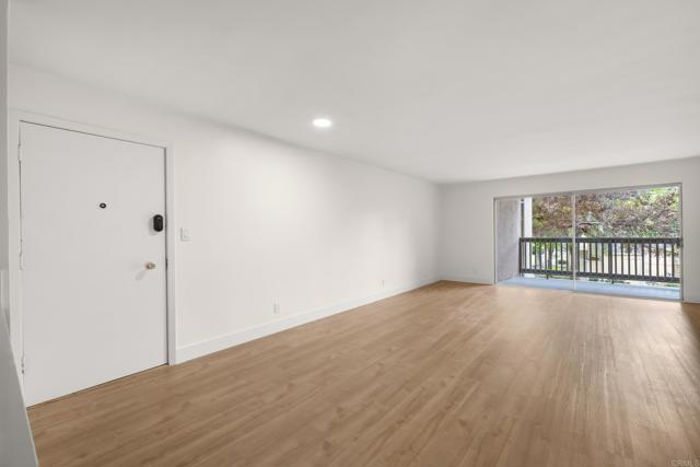 Detail Gallery Image 17 of 31 For 4444 W Point Loma Bld #16,  San Diego,  CA 92107 - 2 Beds | 2 Baths