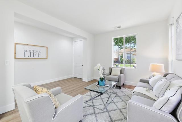 2342 Winchester Loop, Discovery Bay CA: https://media.crmls.org/mediaz/3ff271e5-f64b-4bf9-ac7a-fd03dd80c949.jpg