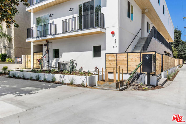 11241 W Morrison Street, North Hollywood CA: https://media.crmls.org/mediaz/3ff27350-08fa-4cb5-a6e4-a2b2772f6dbe.jpg