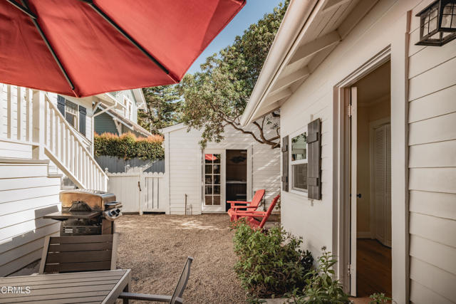 Detail Gallery Image 12 of 59 For 428 Corona Del Mar Dr, Santa Barbara,  CA 93103 - 5 Beds | 2/1 Baths