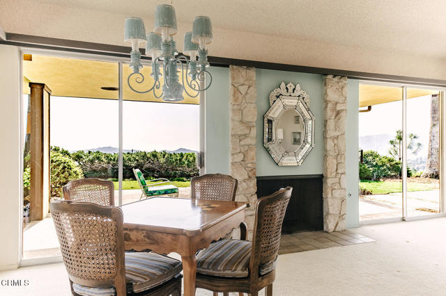 Detail Gallery Image 17 of 74 For 5703 Catherwood Dr, La Canada Flintridge,  CA 91011 - 3 Beds | 2/1 Baths