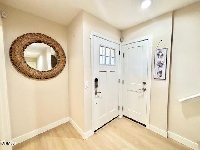 Detail Gallery Image 3 of 22 For 3725 Sunset Ln, Oxnard,  CA 93035 - 3 Beds | 2 Baths