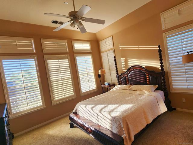 16624 Santa Mariana Ct, San Diego CA: https://media.crmls.org/mediaz/3ff4b77d-9a6b-48be-aee2-24ef67c0e8dc.jpg