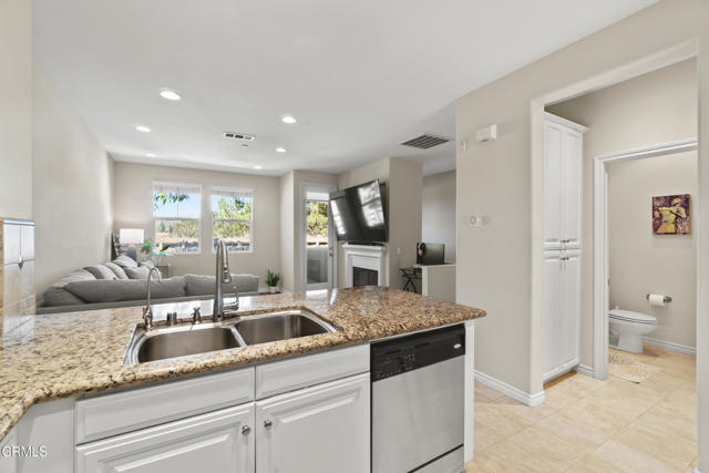 Detail Gallery Image 19 of 32 For 1431 via Bonito, Camarillo,  CA 93012 - 2 Beds | 2/1 Baths