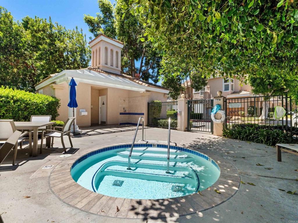 7275 Calabria Ct - photo 18