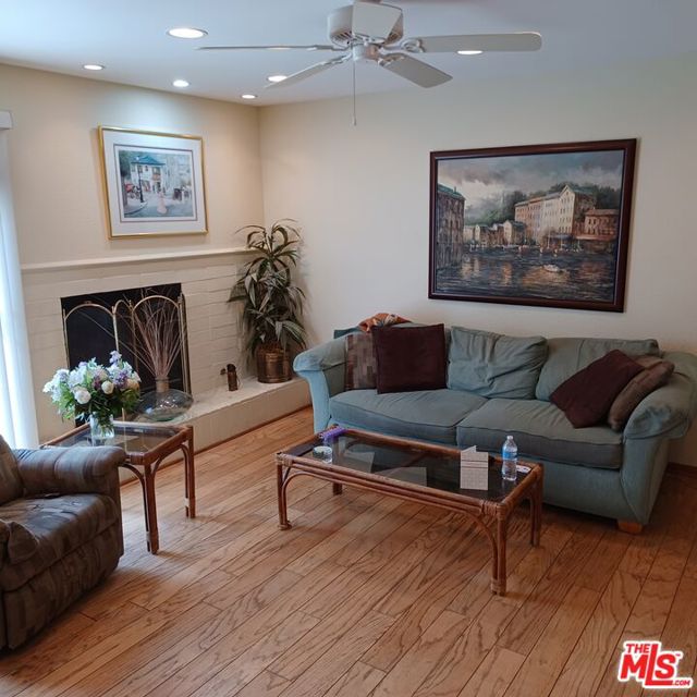 15314 LA VALLE Street photo 3