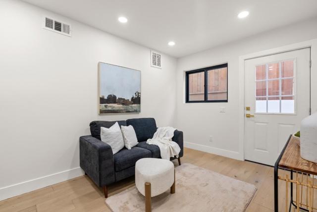 895 Laurel Avenue, Belmont CA: https://media.crmls.org/mediaz/3ff6083a-128d-45b7-8566-98eb3653b5f7.jpg