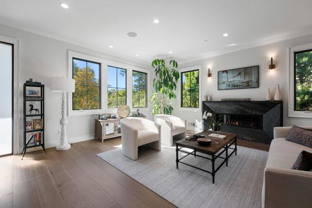424 Occidental Avenue, San Mateo CA: https://media.crmls.org/mediaz/3ff6c4d2-6249-40d8-9d92-d9dda0fdf3e7.jpg
