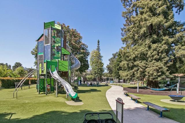1716 Fulton Street, Palo Alto CA: https://media.crmls.org/mediaz/3ff6fe9c-8556-433a-b6d6-0659d25d59f5.jpg