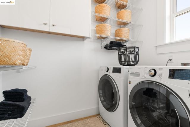 5734 Maccall St, Oakland CA: https://media.crmls.org/mediaz/3ff71aeb-d1b9-438a-b3a1-5f25580fe931.jpg