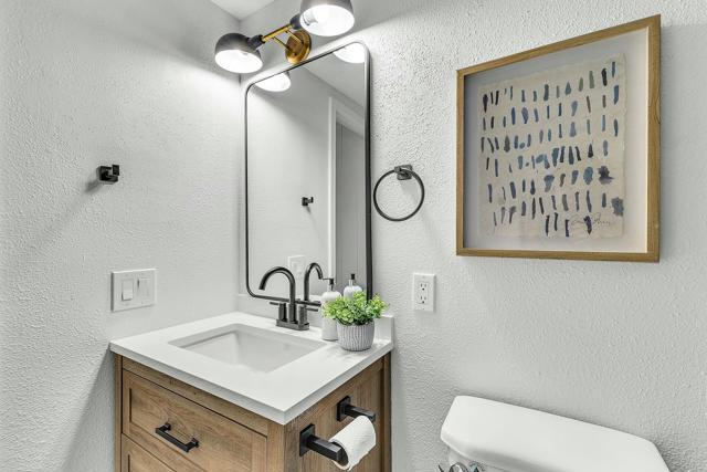 Image 17 of 44 For 52895 Cedar Drive