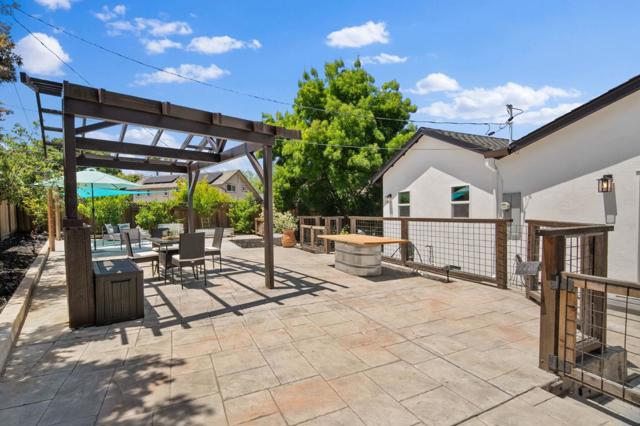 4975 Howes Lane, San Jose CA: https://media.crmls.org/mediaz/3ff76e6a-2ca9-443f-a5b6-318ff6371b79.jpg