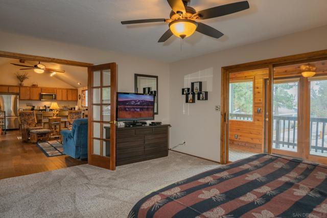 39470 Lake Dr, Big Bear CA: https://media.crmls.org/mediaz/3ff857f3-f0a3-452d-8b1d-093b8354837b.jpg