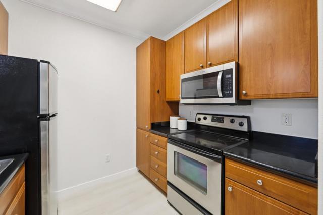 801 S Winchester Boulevard, San Jose CA: https://media.crmls.org/mediaz/3ff93119-ea14-4c61-8ee2-cbaf35e7b86d.jpg