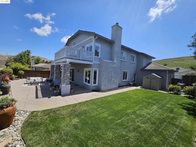 8040 Kelok Way, Clayton CA: https://media.crmls.org/mediaz/3ff95d02-0a63-48d1-ab7e-47fa84e487be.jpg