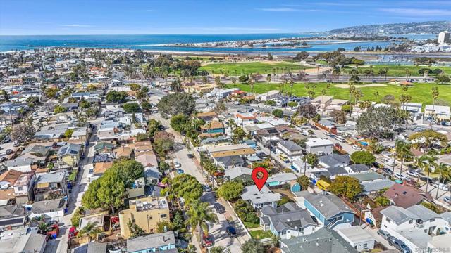 4640 Greene St, San Diego, California 92107, 2 Bedrooms Bedrooms, ,1 BathroomBathrooms,Single Family Residence,For Sale,Greene St,250018873SD