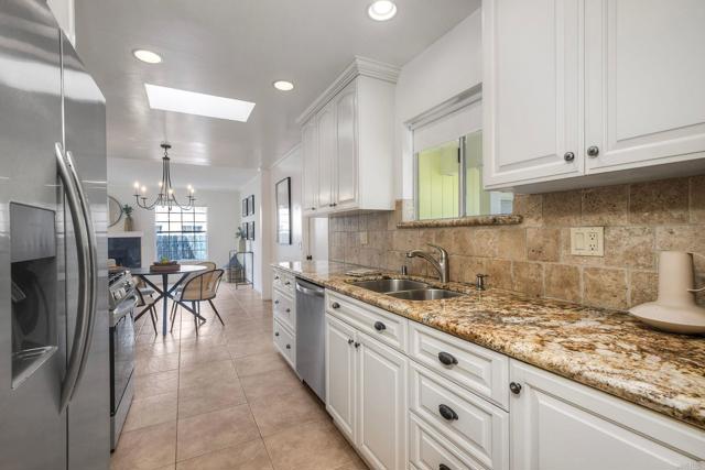 Detail Gallery Image 22 of 38 For 1639 Tamarack Ave, Carlsbad,  CA 92008 - 4 Beds | 2 Baths
