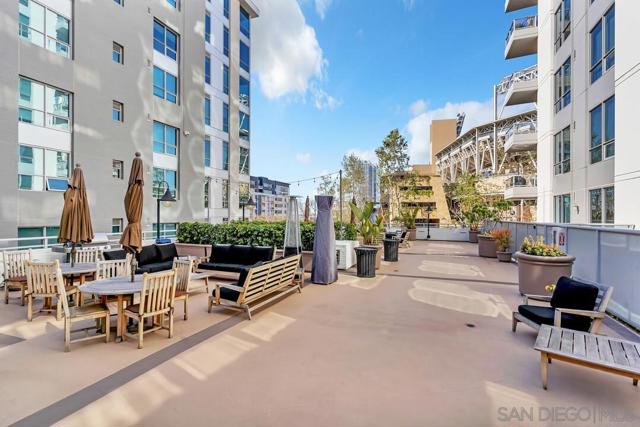 206 Park Blvd, San Diego, California 92101, 1 Bedroom Bedrooms, ,1 BathroomBathrooms,Condominium,For Sale,Park Blvd,240020760SD