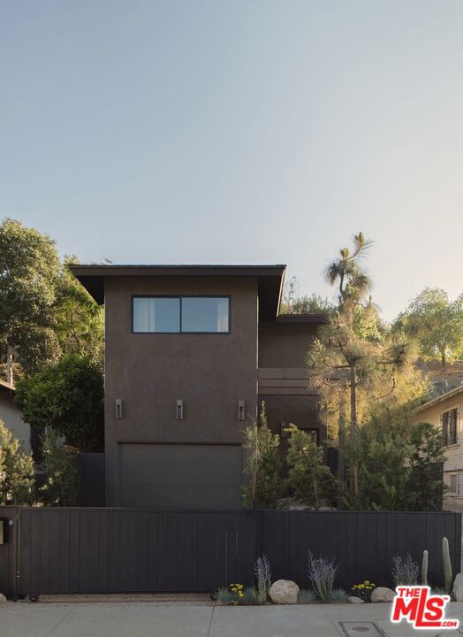 710 Amador Street, Los Angeles CA: https://media.crmls.org/mediaz/3ffae4e2-5ce1-43af-8aa7-cfa41894f74e.jpg