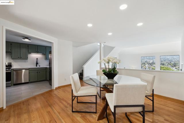 935 Hillside Ave, Albany CA: https://media.crmls.org/mediaz/3ffb4c35-5257-4aab-9ae7-0e955c89bec3.jpg