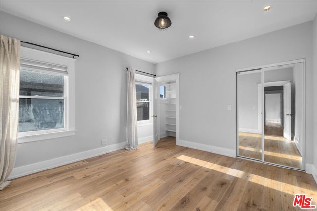 1828 W 43rd Place, Los Angeles CA: https://media.crmls.org/mediaz/3ffb4fb4-189e-431e-8af9-5d7b3561e696.jpg