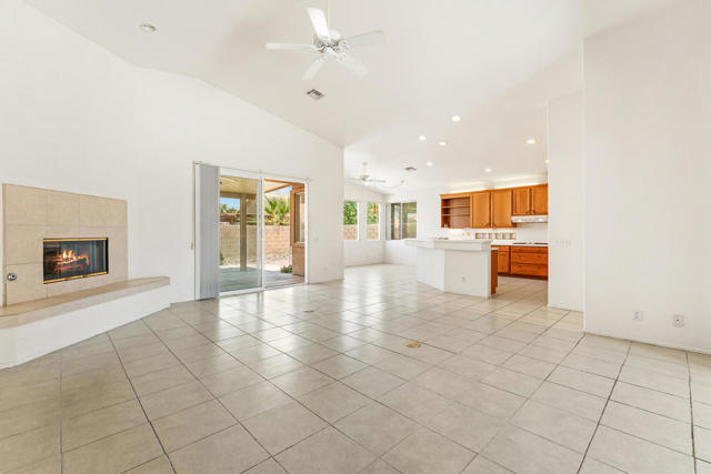 79528 Morning Glory Court, La Quinta CA: https://media.crmls.org/mediaz/3ffb6d62-8275-44a9-b060-3a58dc1f166f.jpg