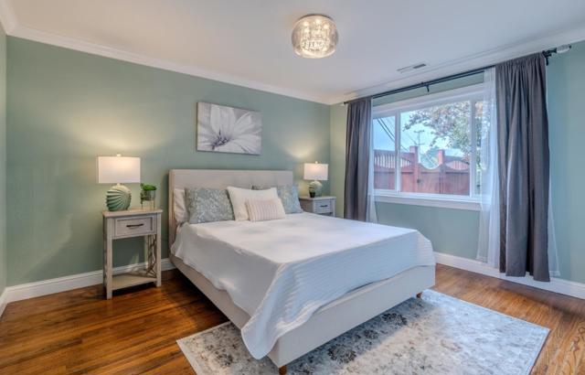 1203 Linda Mar Boulevard, Pacifica CA: https://media.crmls.org/mediaz/3ffc1718-841b-45e2-b28e-5040ebc2f52f.jpg