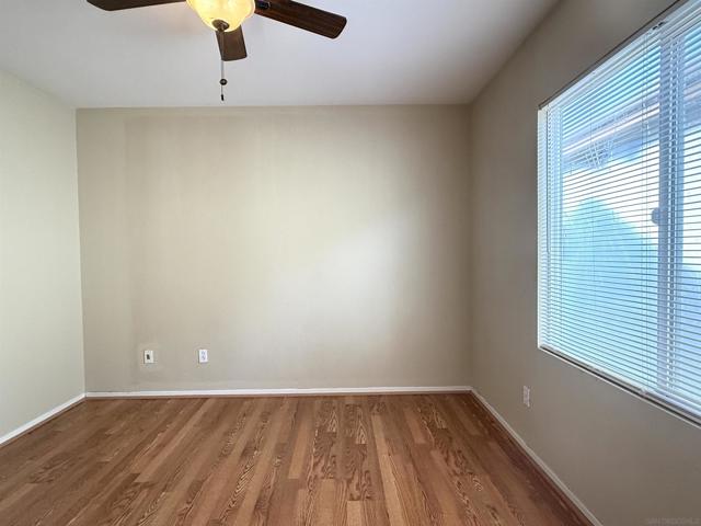 1469 Normandy Dr, Chula Vista CA: https://media.crmls.org/mediaz/3ffc1aa3-d660-48f9-91b0-8014ba9c3421.jpg