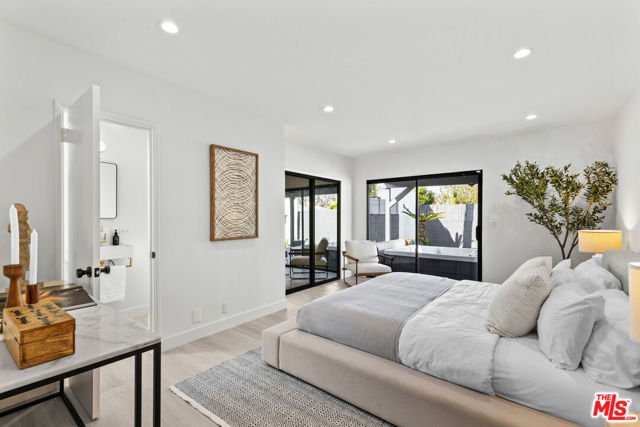 2446 Colby Avenue, Los Angeles CA: https://media.crmls.org/mediaz/3ffc9218-709c-4c39-8fe4-c9c318c1efee.jpg